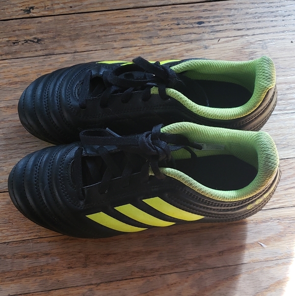 Adidas Soccer's shoes - Picture 4 of 7